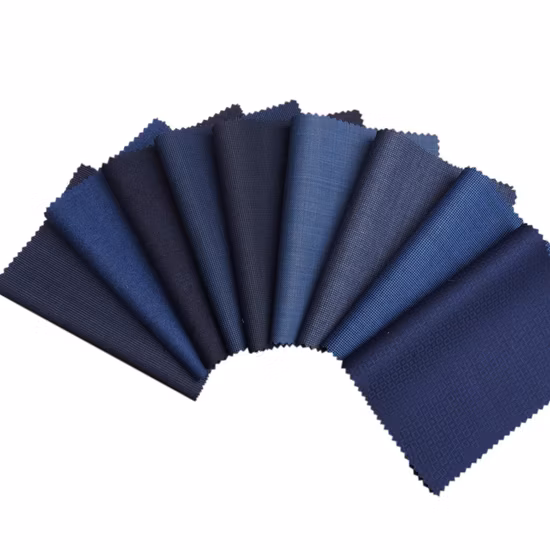 Hochwertiges dunkelgraues Plaid aus 65 % Polyester